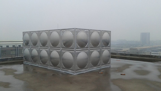 Fire water tank